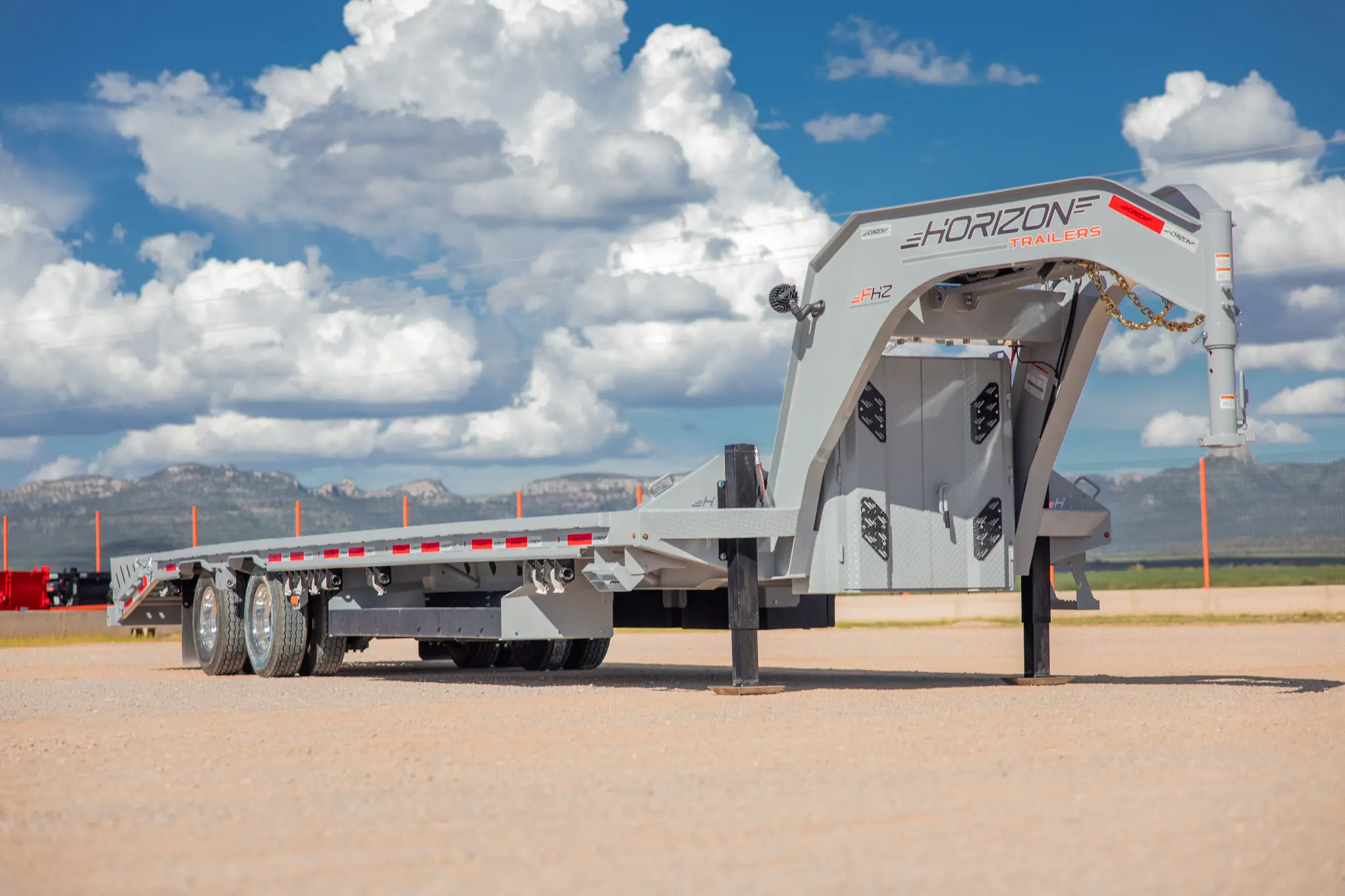 horizon trailers img